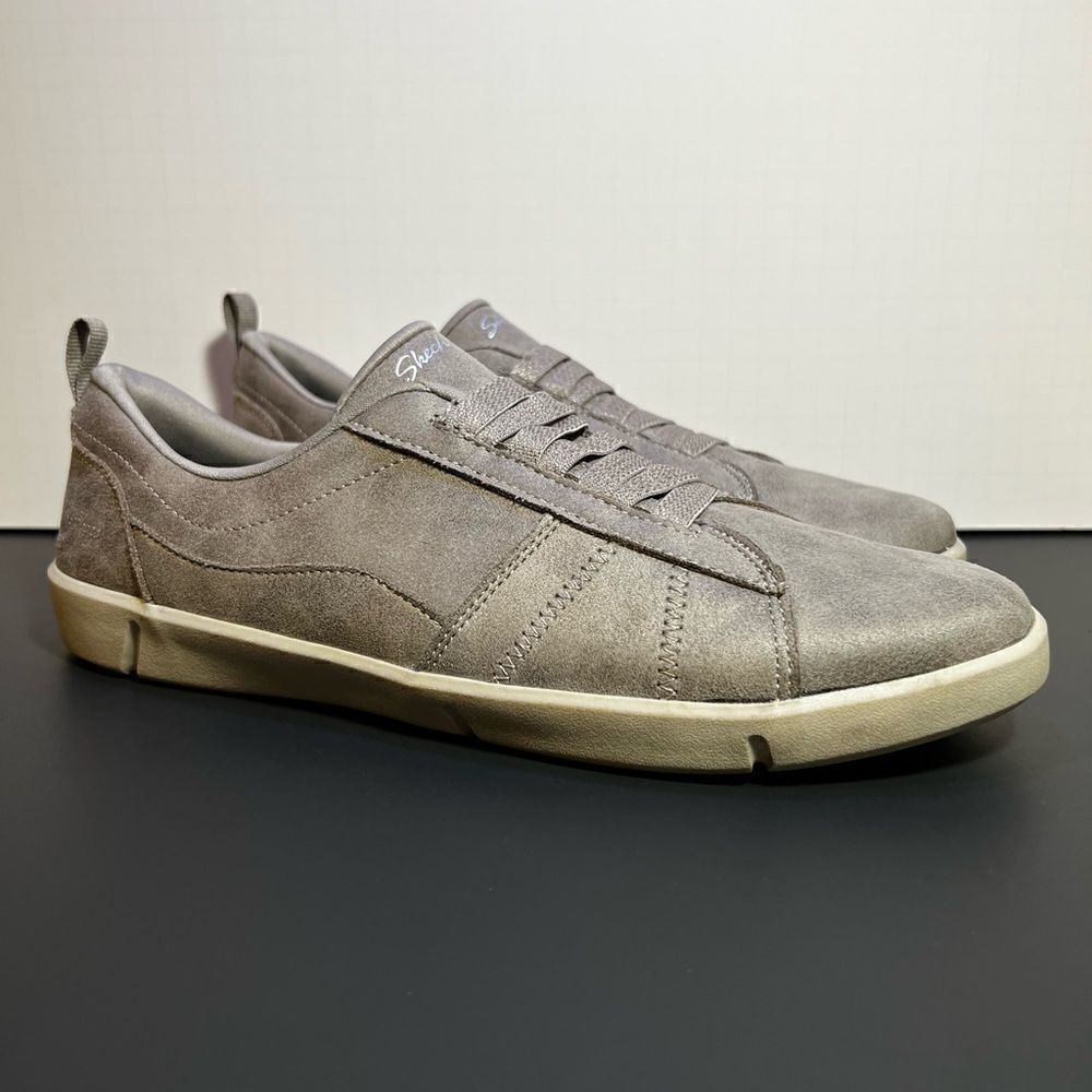 Womens SKECHERS Air Cooled Memory Foam Gray Slip On Sneakers / Size 11